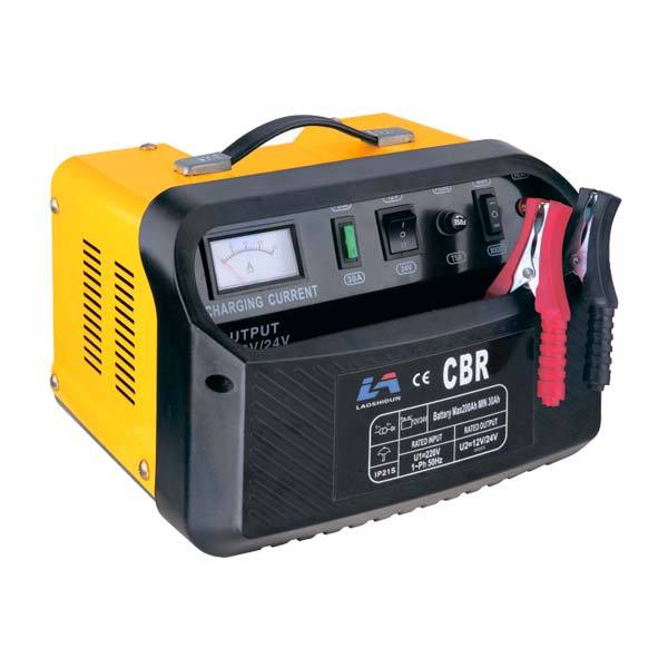 Зарядное устройство CBR-15 (12/24В, мощность 170/300Вт, ток зарядки до 15А, 12-100Ач, 4,8кг) LASTON